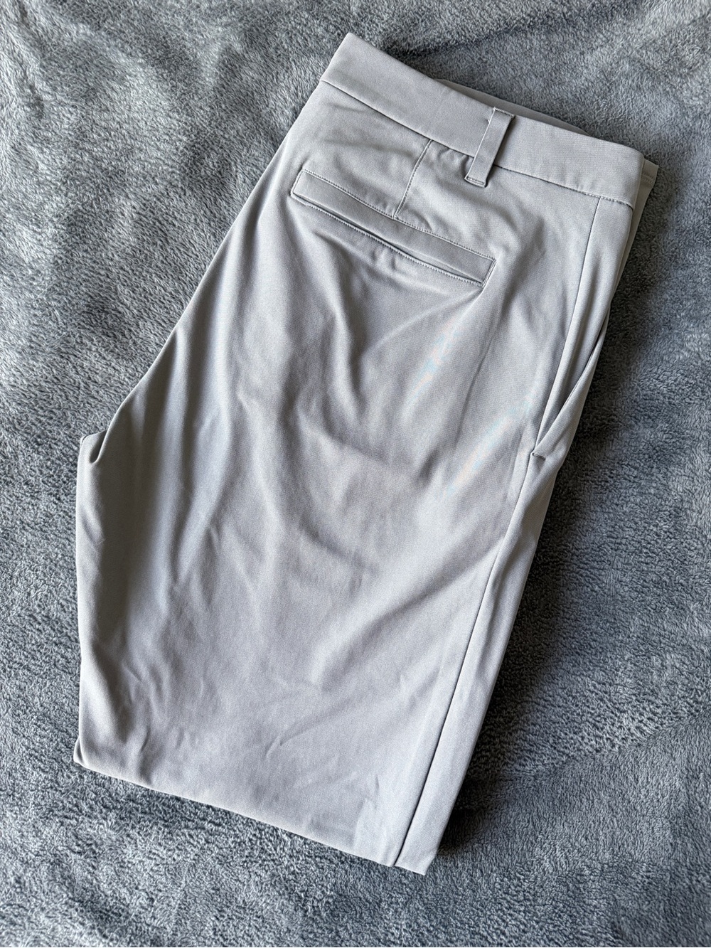 ✨Lululemon athletica Men's Light Gray Flat-Front Pants